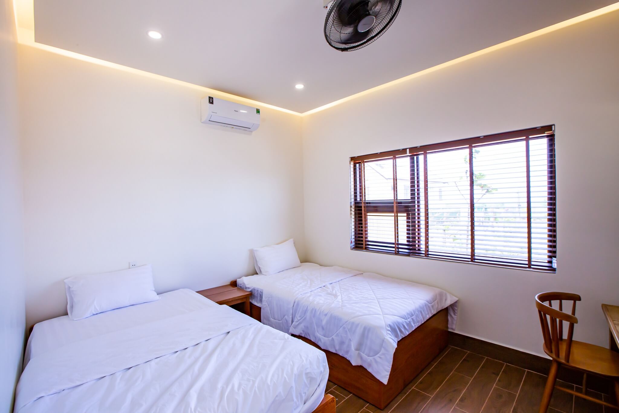 Family Triple Room thumbnail 4
