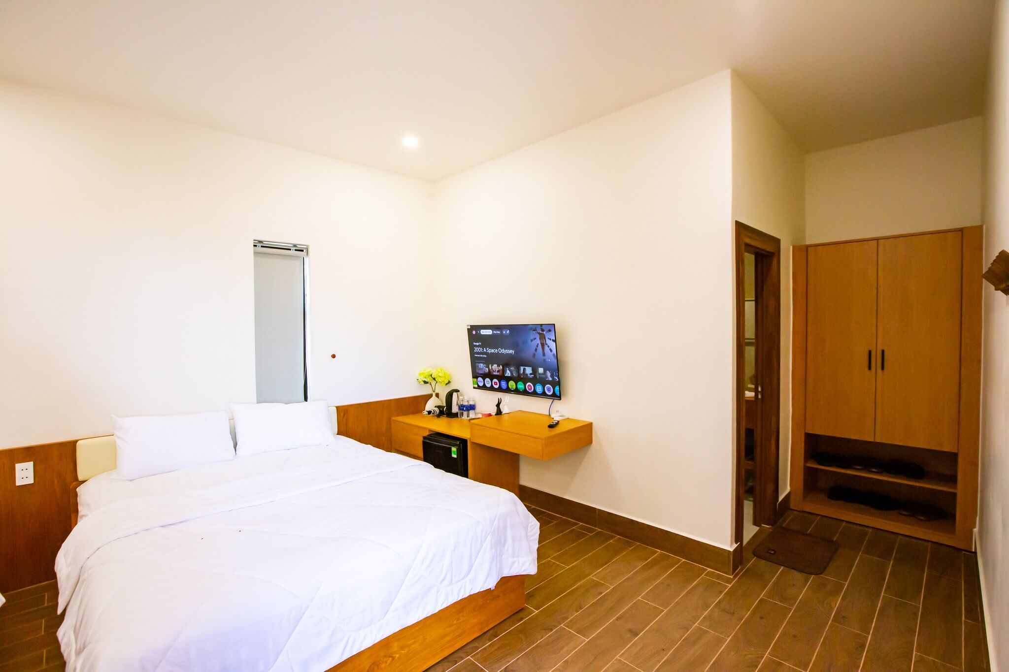 Family Triple Room thumbnail 5